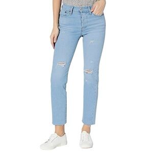 Levi’s Wedgie Straight Jeans Oxnard Haze Size 28 High Rise Distressed